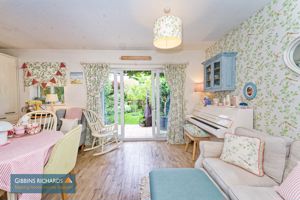 Kitchen/Diner- click for photo gallery